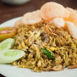 Nasi Goreng Mawud Kwetiau   Ati Ampela