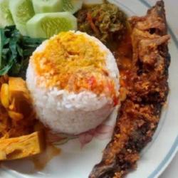 Nasi   Ikan Lele