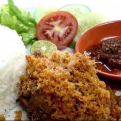 Nasi Ayam Serundeng