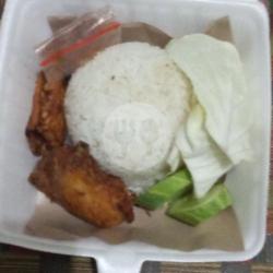 Nasi Ayam Goreng Penyet