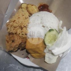 Nasi Ayam   Tahu