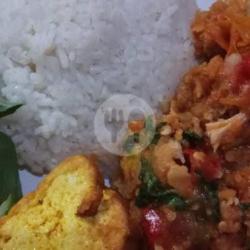 Lalapan Tempe Tahu Geprek 1 Gratis 1