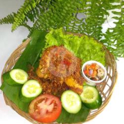 Ayam Goreng  Lengkoas