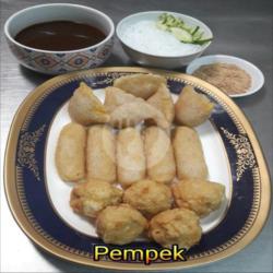 Pempek Lenjer; Adaan; Telor,kulit