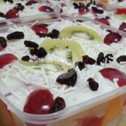 Fruits Salad Kotak Sedang ( 1500 Ml )