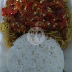 Mie Sedap Geprek Nasi