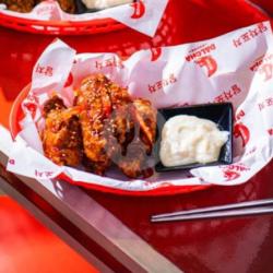 Hongdae Fire Chicken Wing - 4 Pcs