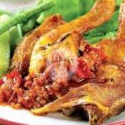 Ayam Penyet   Nasi Free Teh Obeng