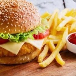 Paket Burger Crispy Chesee Dan Kentang Goreng