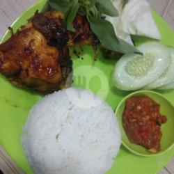 Nasi  Paha Ayam Bakar Tahu Tempe Lalpan Sambal