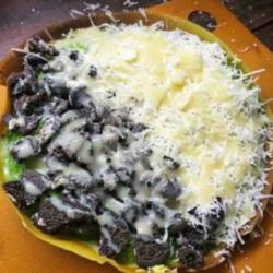 Martabak Pandan Topping Keju Oreo Susu