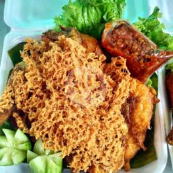 Ayam Bekakak Goreng Tulang Lunak (kremes)