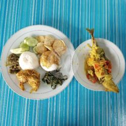 Nasi Kembung Layang Gulai Acar