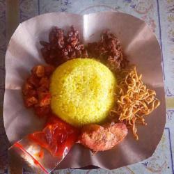 Nasi Kuning Ayam