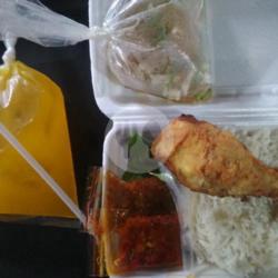 Paket Lalapan Ayam Goreng   Nutrisari Dingin