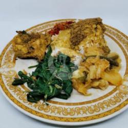 Nasi Padang Ayam Bakar   Teh Tawar