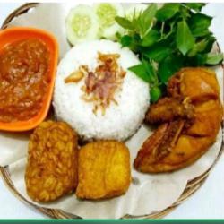 Nasi Plus Ayam Dada Goreng