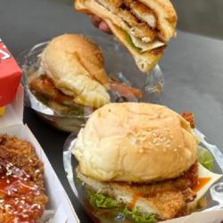 Burger Ayam Katsu