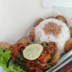 Paket Lengkap Untuk 10 Orang (nasi   Ayam Crispy  Jengkol Goreng  Sambal Dadak Geprek Kemangi)