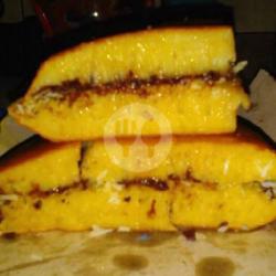 Martabak Keju Kismis Pisang