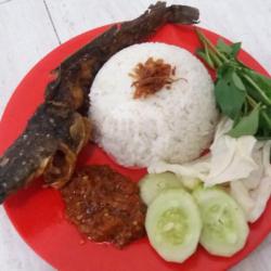 Lele Nasi Sambel Setan