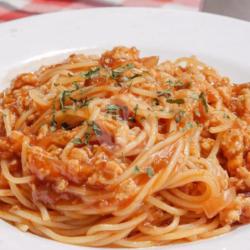 Spaghetti Chicken Bolognese