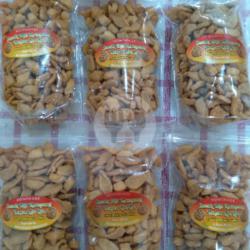 Biji Ketapang 100gr