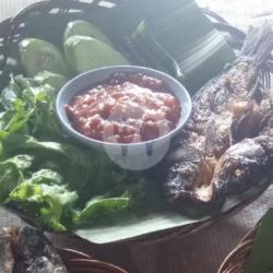 Ikan Mas   Sambel Lalap