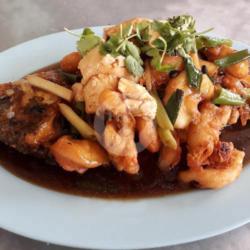 Ikan Gurami Tahu Tausi