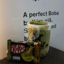 Matcha Kitkat