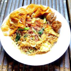 Bihun Goreng Pangsit Bakso