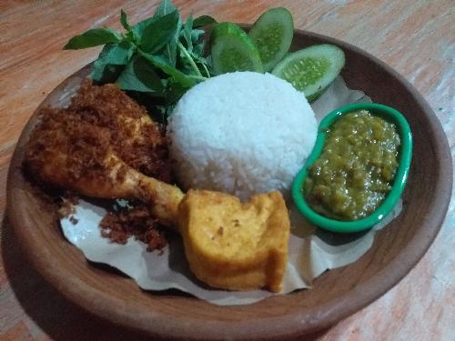 Seblak 76 AZ&AL, G Ronyok No 111 - GoFood