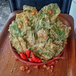 Kripik Bayam Pedas Rawit