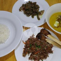 Nasi Lawar Kambing Komplit