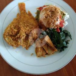 Nasi Ikan Goreng Nila