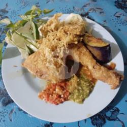 Ayam Kremes Sambal Ijo