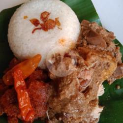 Gudeg Mercon Ayam Suwir