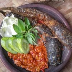 Nasi Lele Goreng Gurih Sambal Penyet