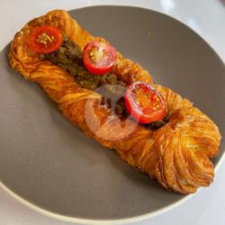 Butter Croissant Beef Curry