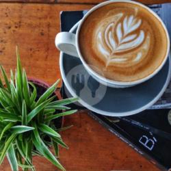 Hot Vanilla Latte