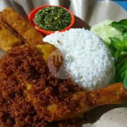 Ayam Serundeng Tempe Penyet