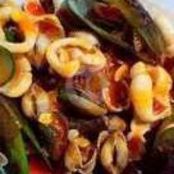 Mix Kerang . Cumi. Udang