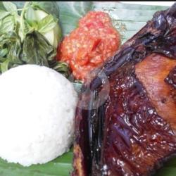 Nasi Iwak Pari Sambel Bawang/terasi Gratis Teh/marimas