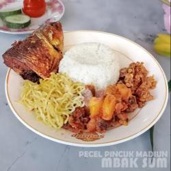 Nasi Campur Bandeng Goreng