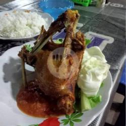 Bebek Goreng Plus Nasi