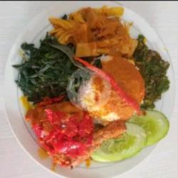 Nasi Ayam Balado(paha/dada)