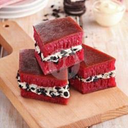 Red Velvet Kacang Susu