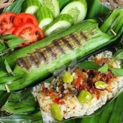 Nasi Bakar Ikan Asin Petai Sambal Hijau