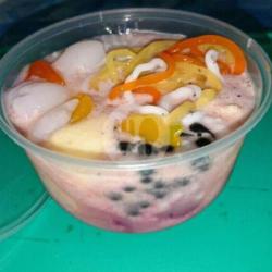 Sop Buah Strawberry