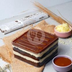 Choco Cheese Salted Caramel Dessert Box